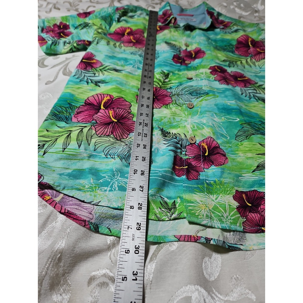 Tommy Bahama Veracruz Cay Hawaiian Shirt Hibiscus Floral Lime/Wine Resortwear M - Picture 4 of 12